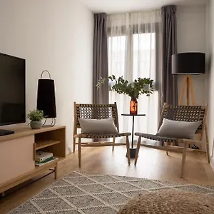 One Bedroom 1202 Appartamento