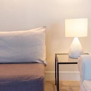https://urbe10-angel-suites-2-bedrooms-apartment-4a.hotelsinnerja.org