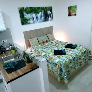 https://apartamentos-zanca-city-center.1costadelsol.com